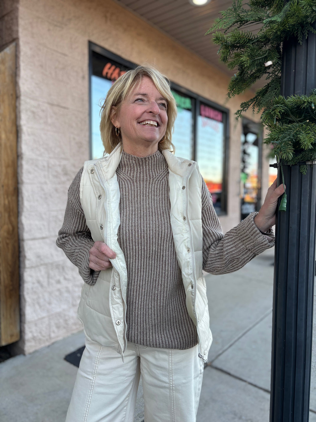 PUFFER ZIP UP VEST