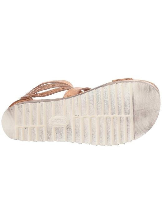 ARTEMIA BONE MUSTARD TAN RUSTIC 9.5