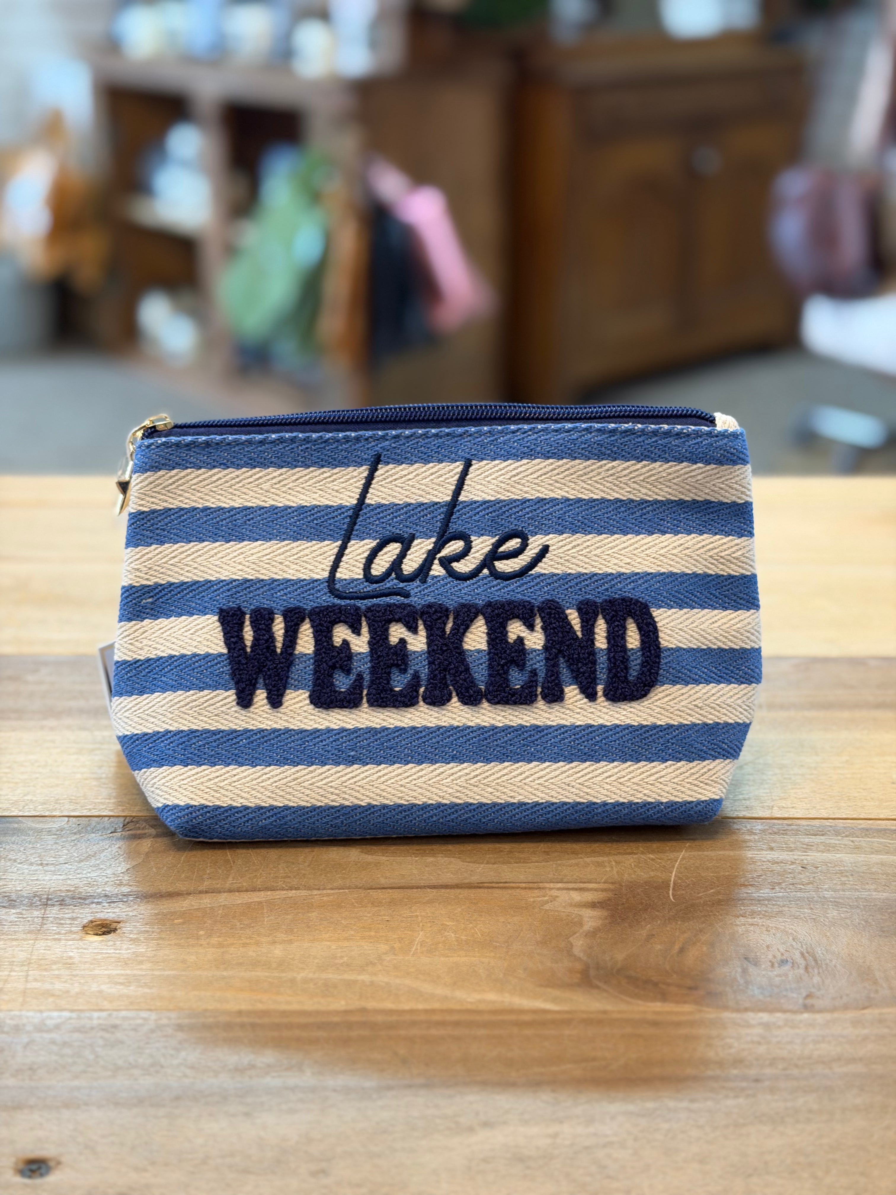 BLUE LARGE ZIPPER POUCH LAKE WEEKEND