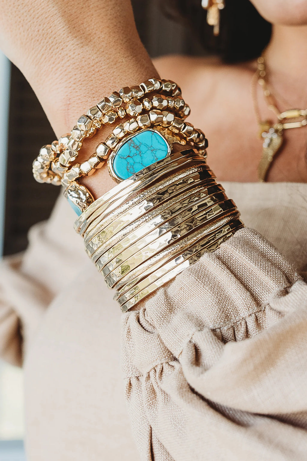 OCEAN GOLD  BLUE STONE CUFF