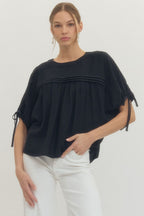 BLACK FLOWY SHORT SL BLOUSE