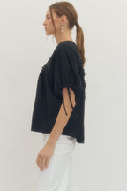 BLACK FLOWY SHORT SL BLOUSE
