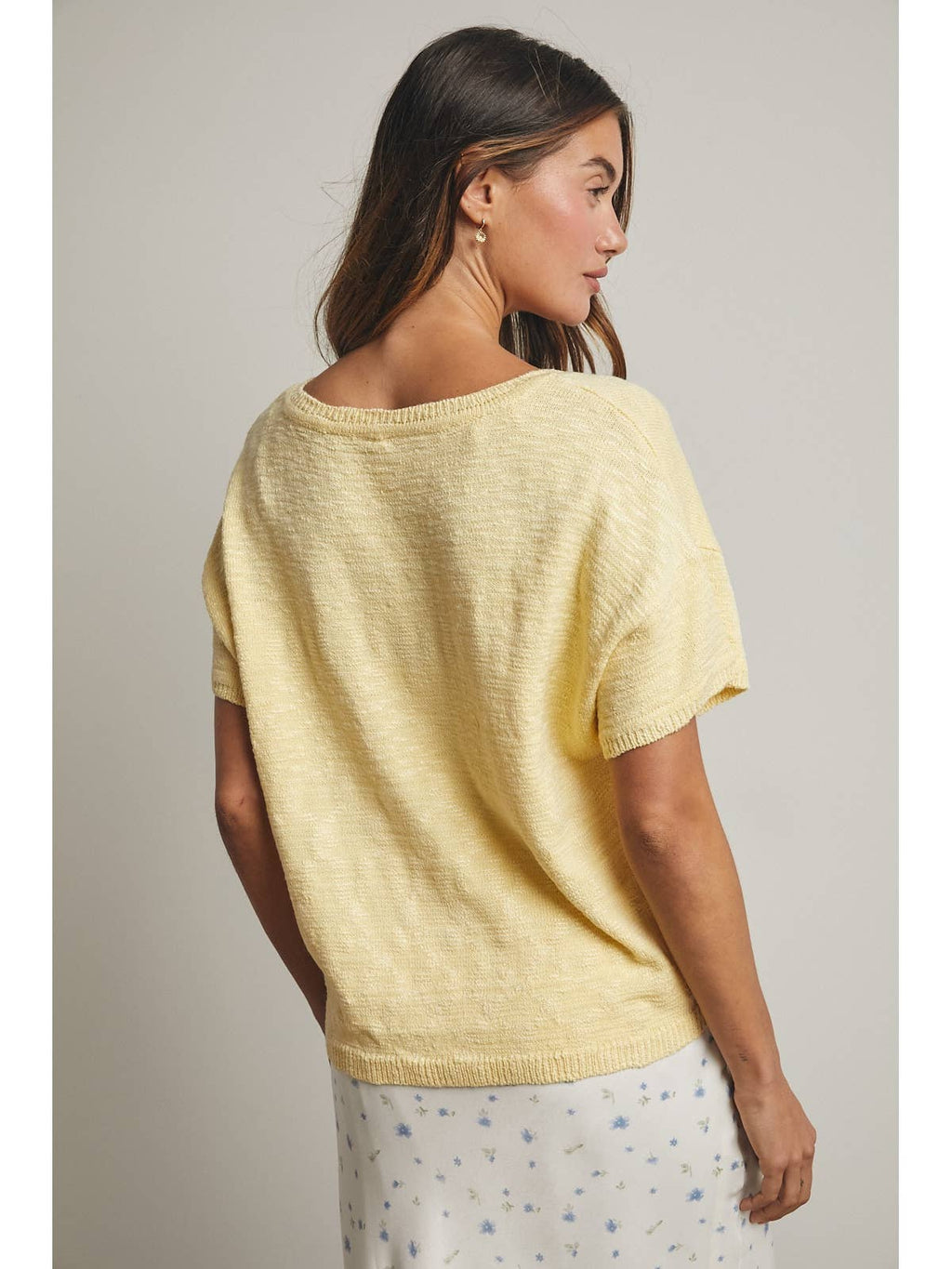 Lemon Lightweight V-Neck Sweater Top