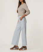 OPTIC WHITE KUT MEG HR FRT PINTUCK