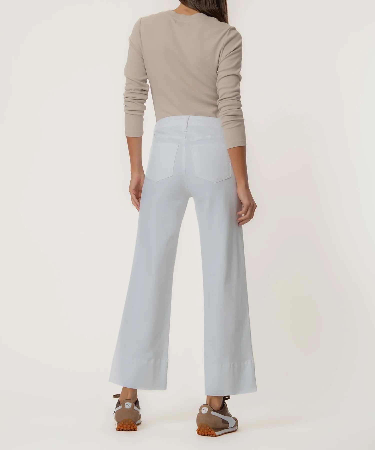 OPTIC WHITE KUT MEG HR FRT PINTUCK