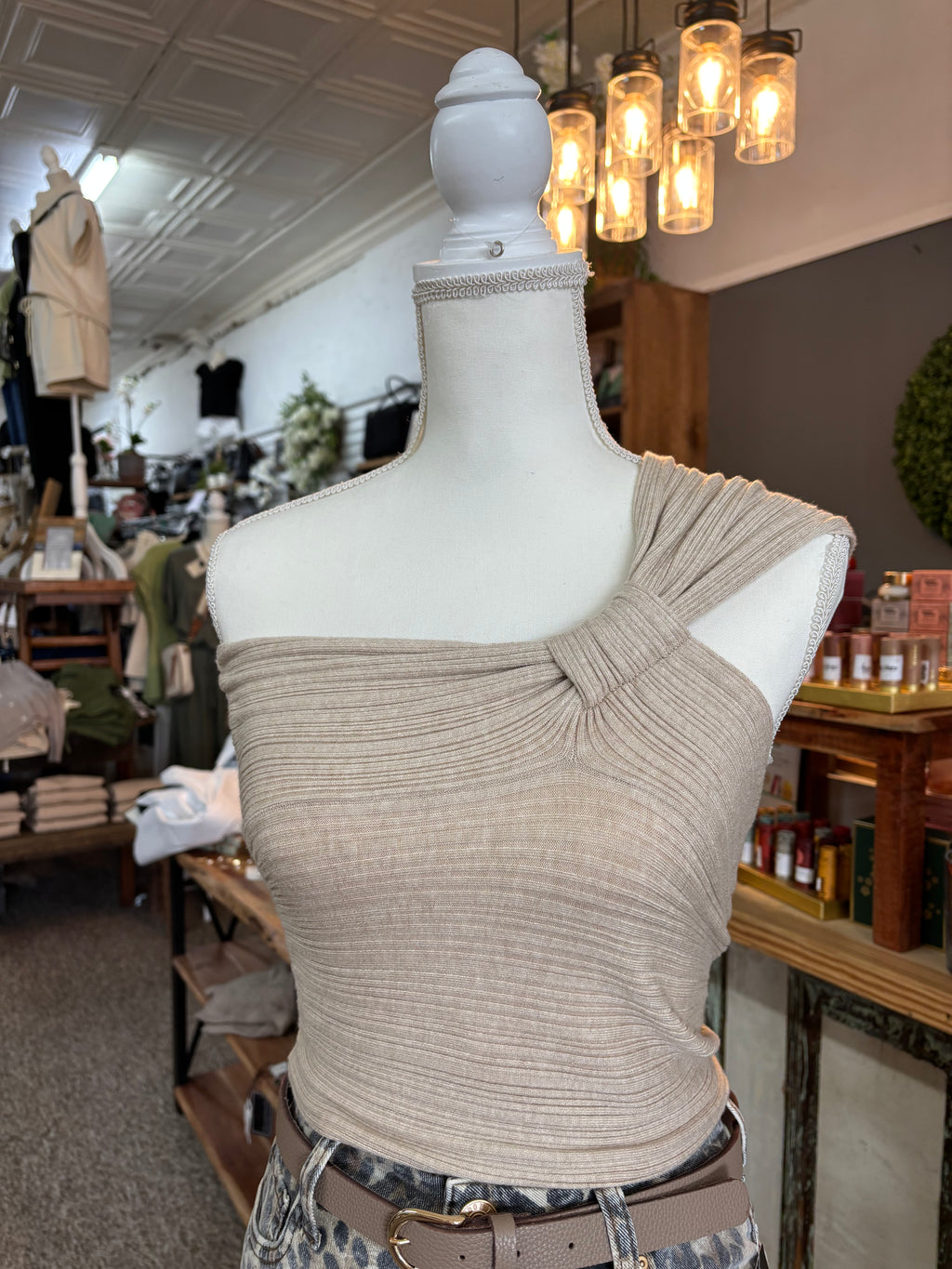 CREAM ONE SHOULDER KNIT TOP XS – LINE & DOT