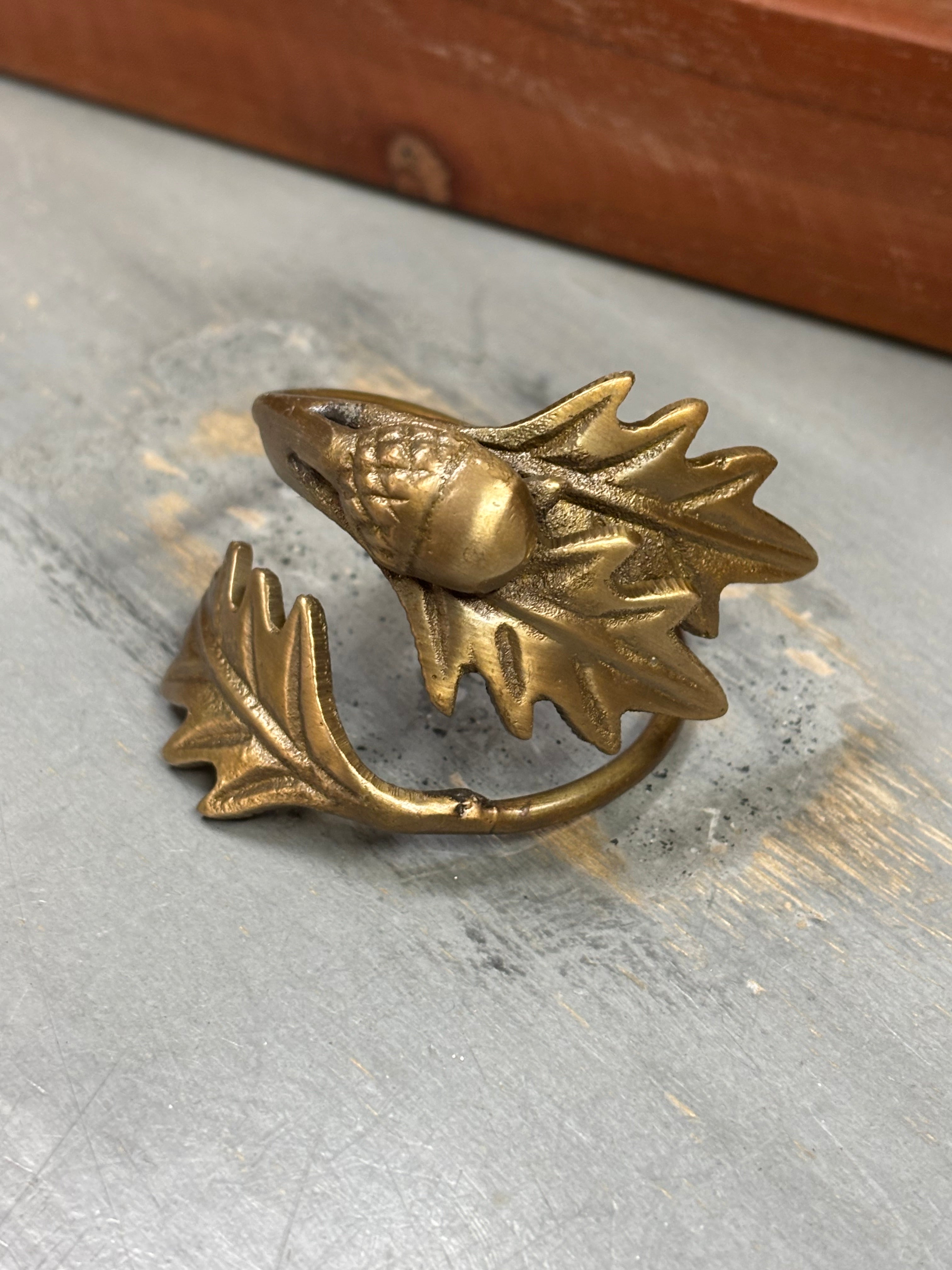 Leaves and Acorn Napkin Holder