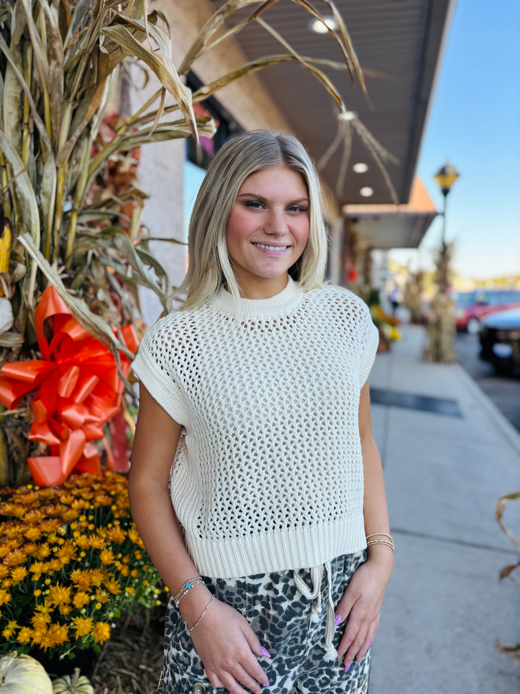 CREAM CROCHET KNITTED TOP