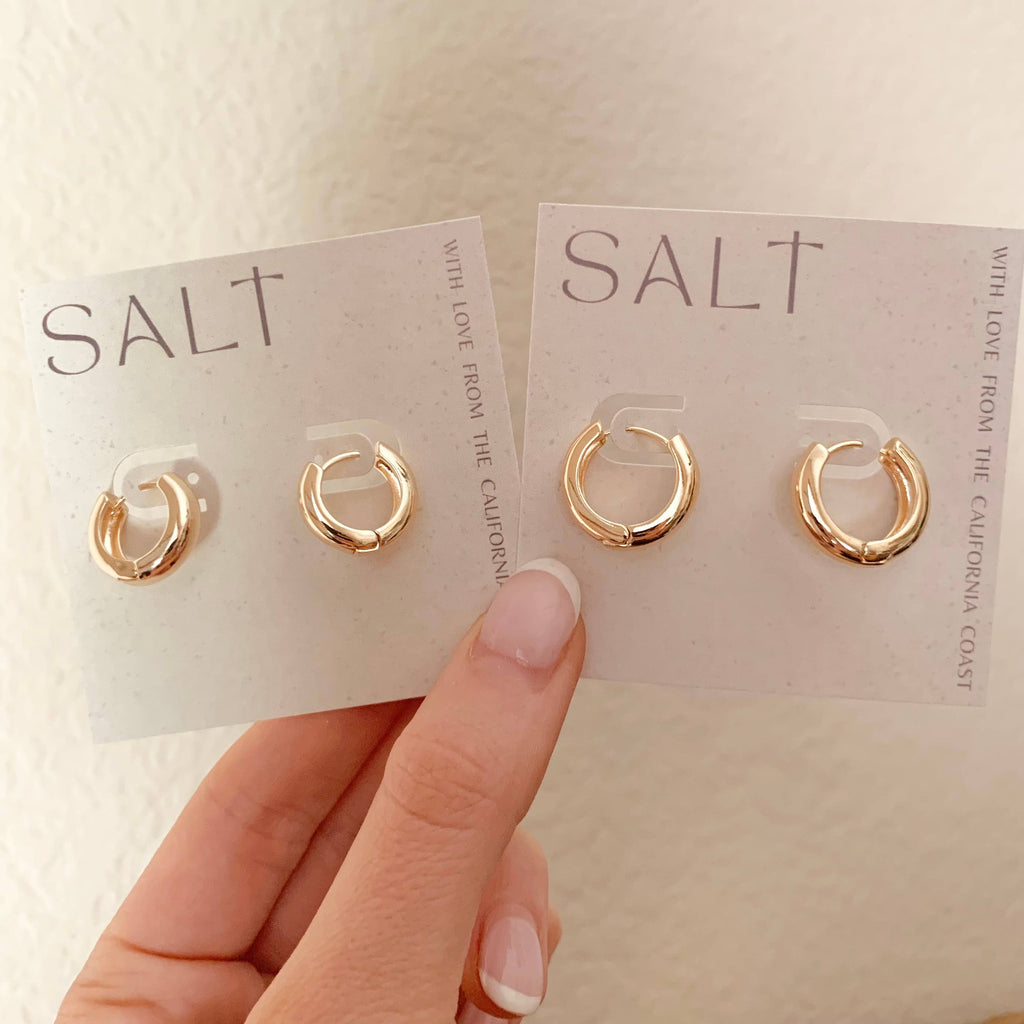 CHUBBIE HOOPS | gold | everyday hoop earrings | clasp hoops: 16mm