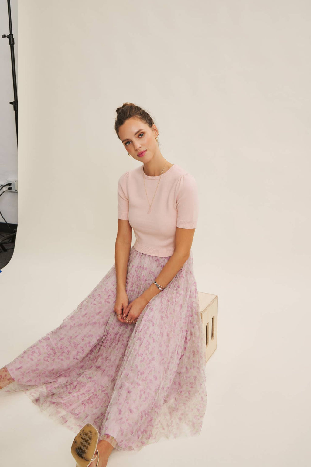 FIELD OF PLEATED WILDFLOWERS SWEATER TWOFER MIDI DRESS: PINK/LILAC