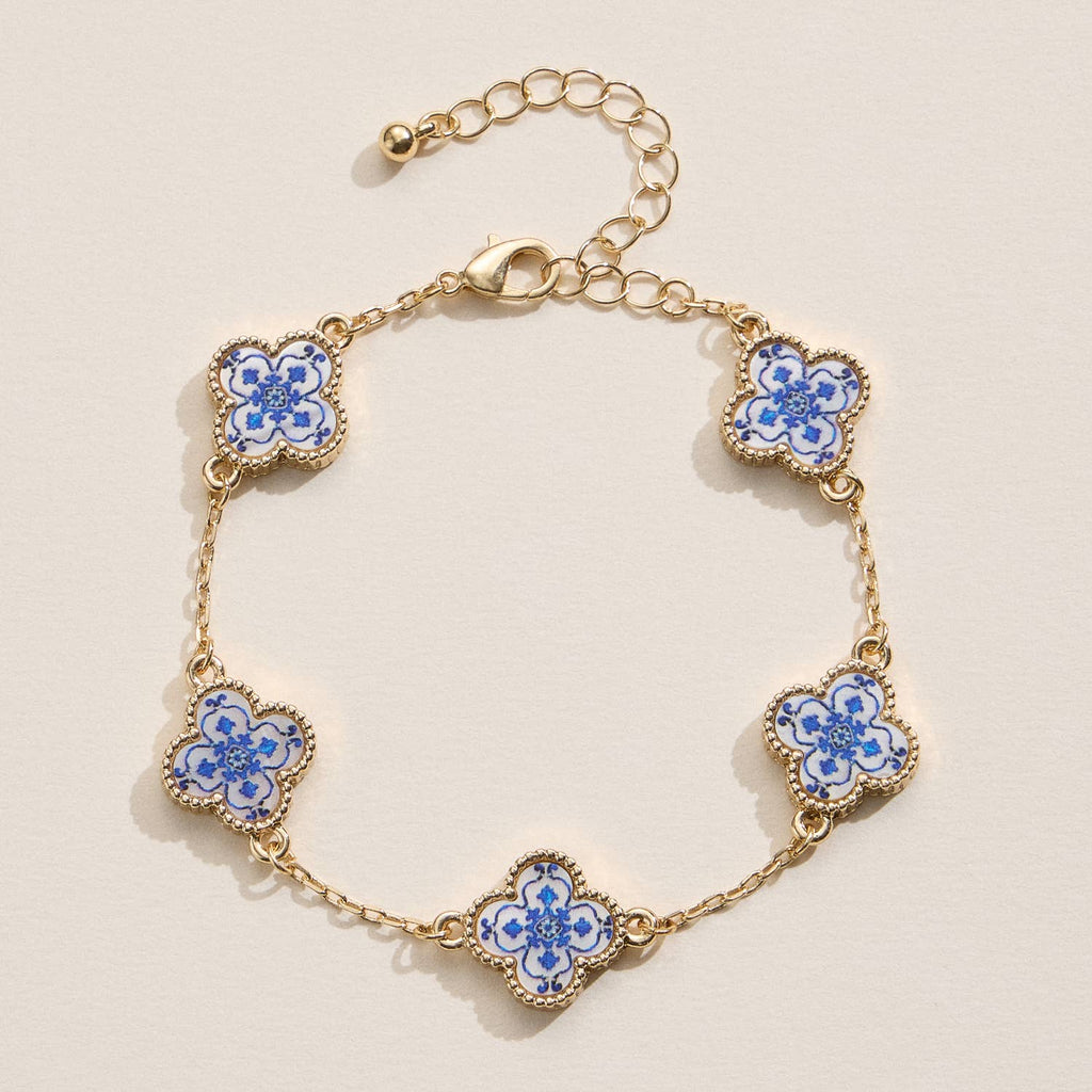 Colorful Shell Charm Bracelet with Gold Detailing: White Gold / One / 5SB21068
