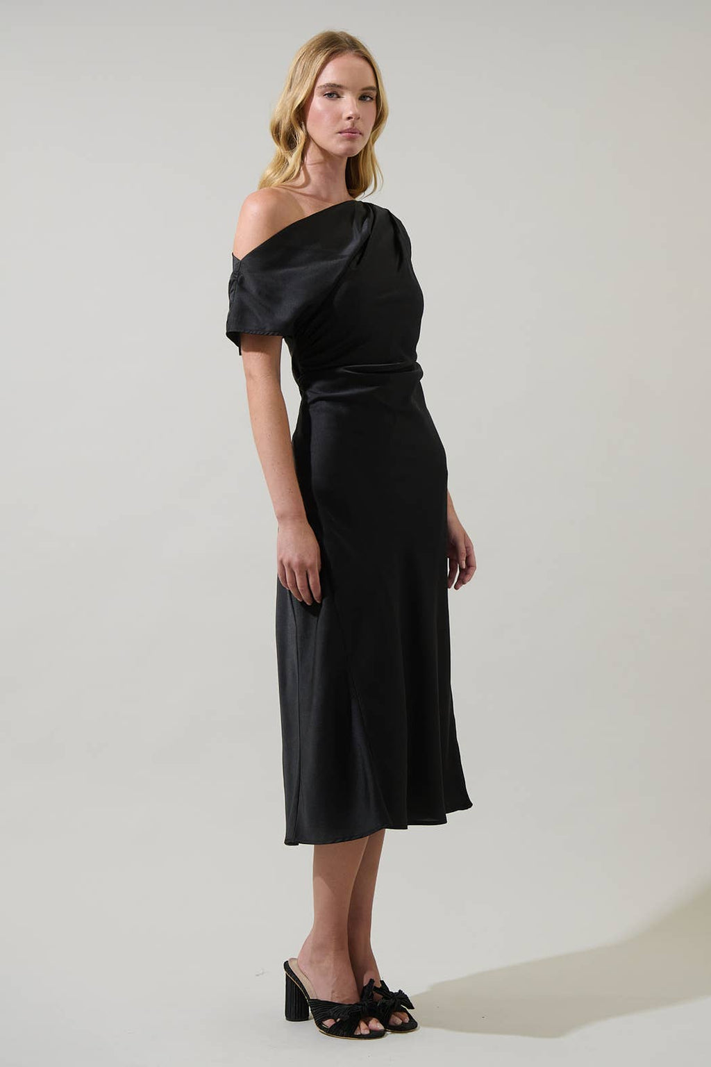 Rizzo Satin Off The Shoulder Midi Dress: Black