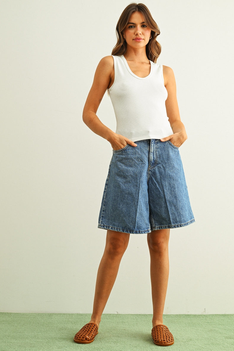 U-Neck Shape Ribbed Top white