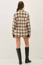 BROWN FLANNEL PLAID BUTTON UP SHIRT