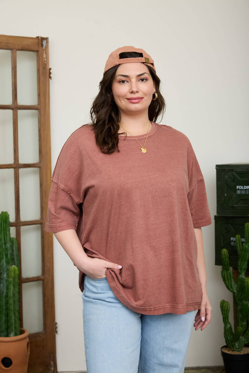 PLUS WASHED EXPOSED SEAM RELAXED KNIT T-SHIRT: TERRACOTTA