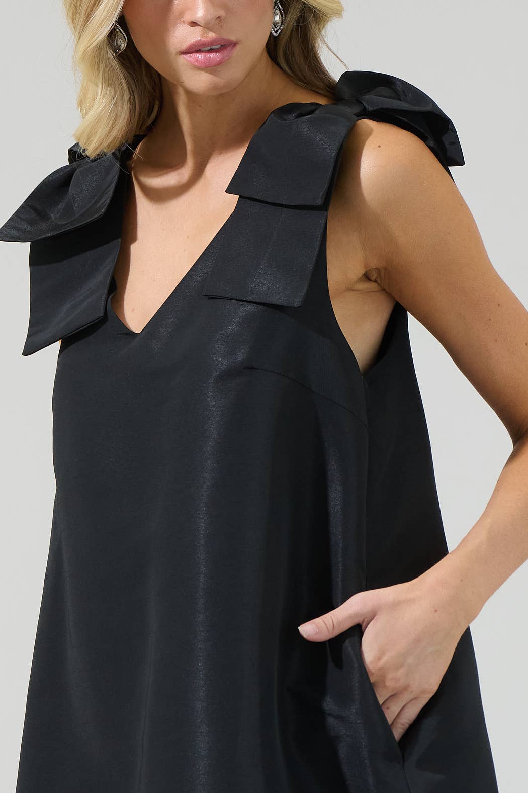 Alani Bow Trapeze Mini Dress: Black