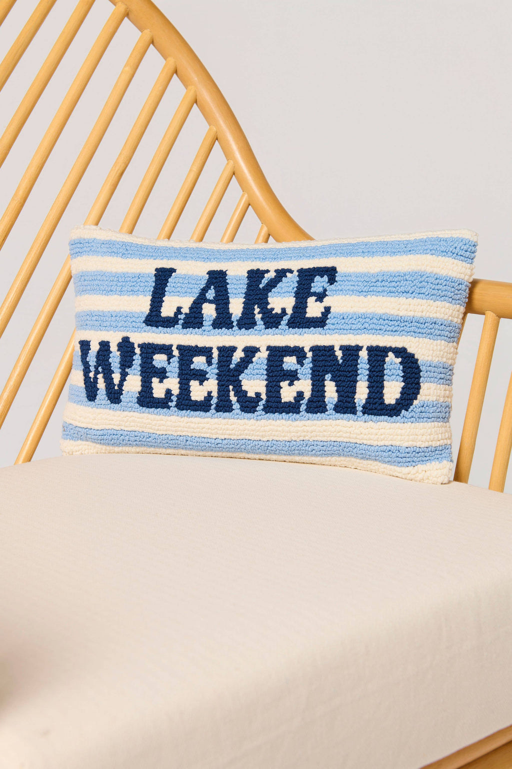"LAKE WEEKEND" PILLOW,BLUE
