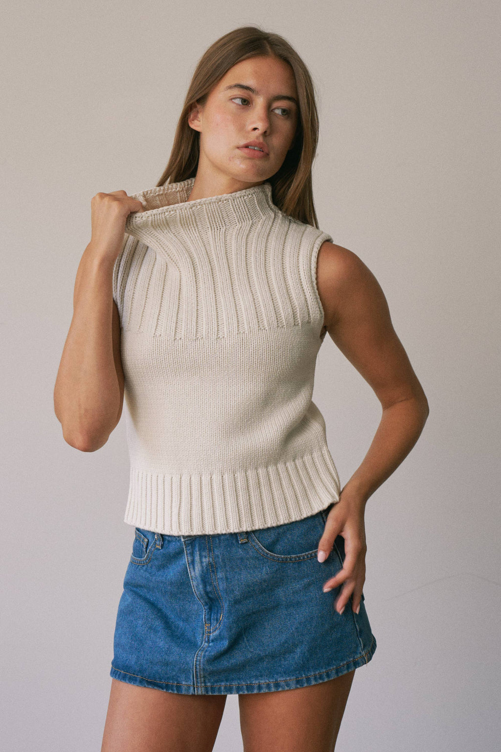 Oatmeal Ribbed Mock Neck Sleeveless Sweater Vest