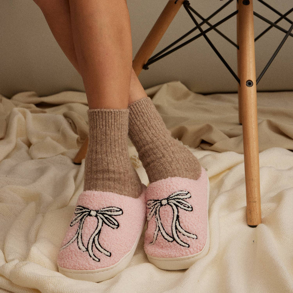 Ribbed Knit Crew Socks