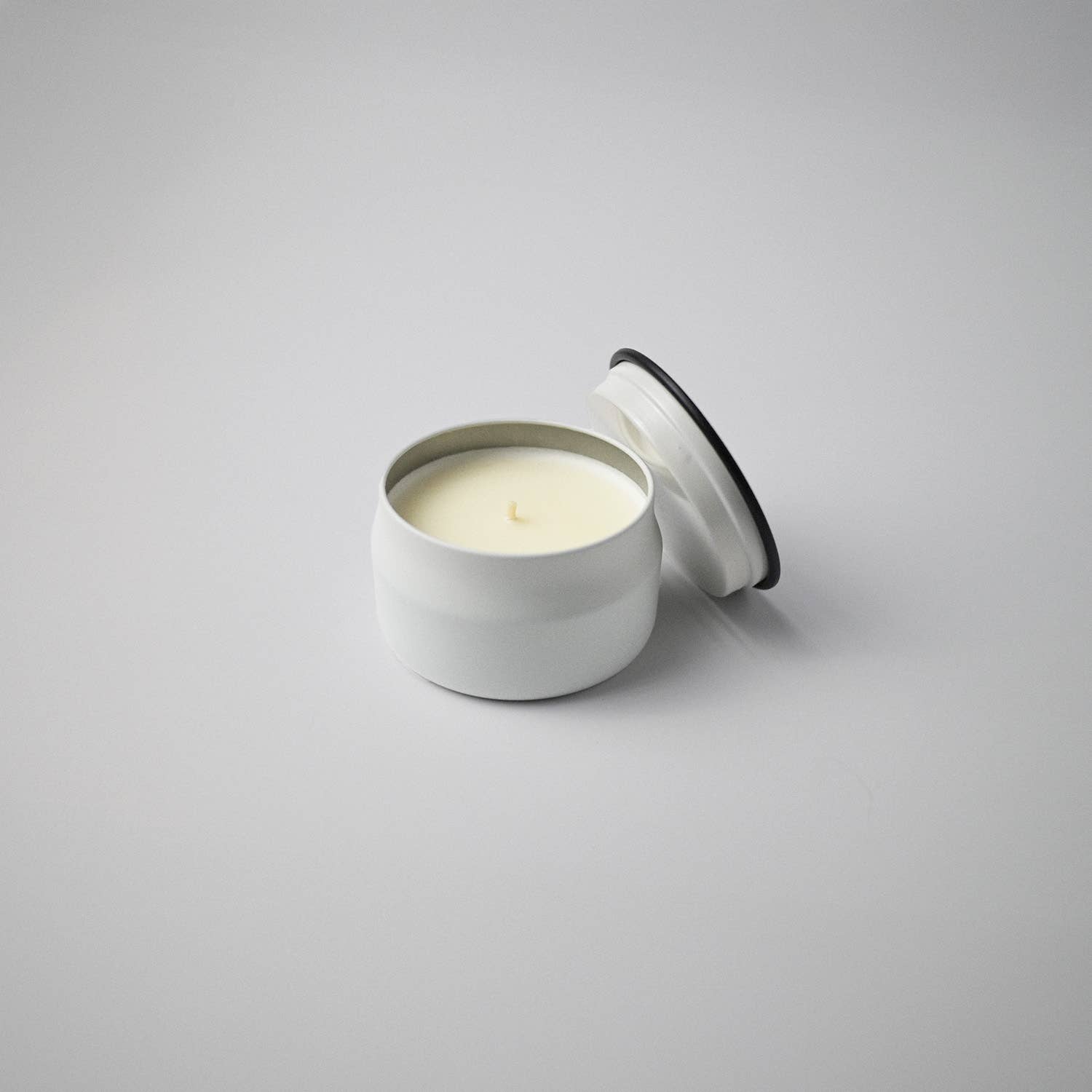 WELCOME HOME 3.75 oz Traveler Tin Candle