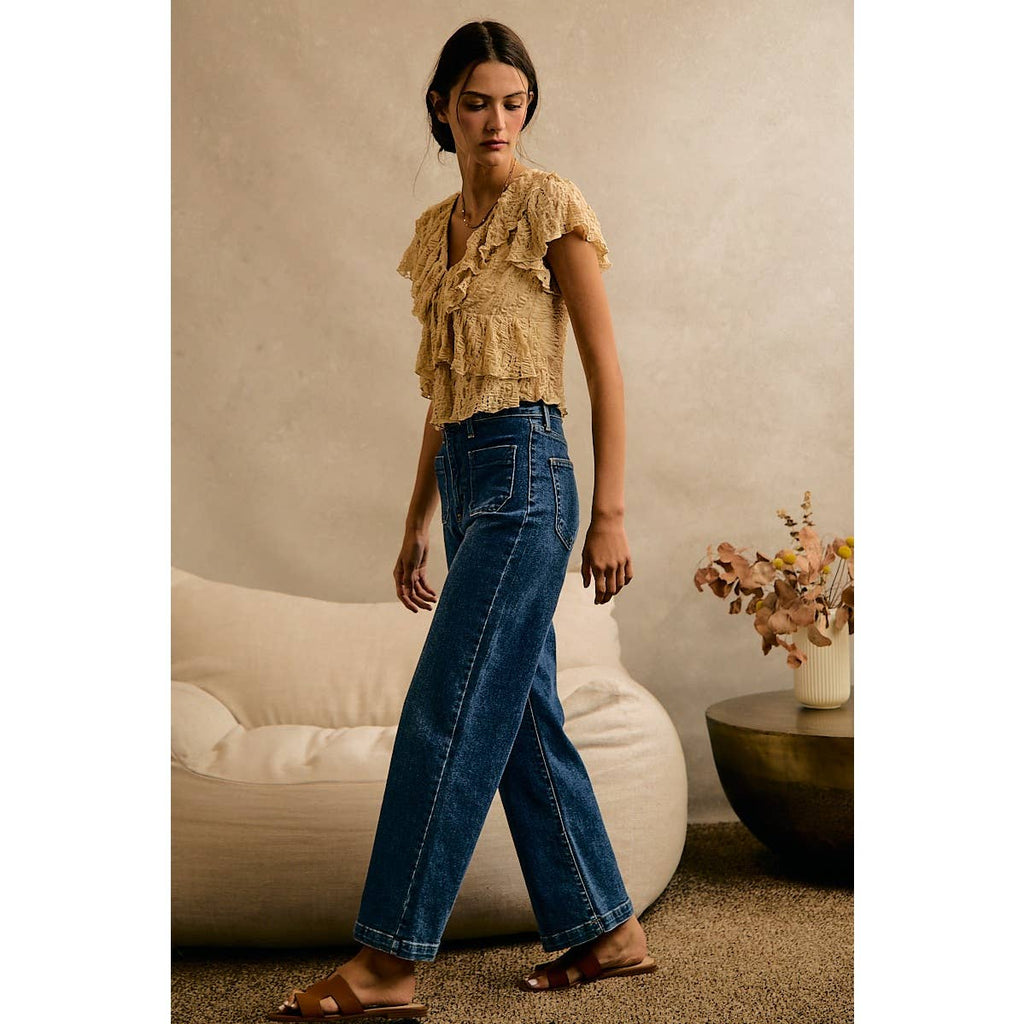 TEXTURED RUFFLE V NECK SHORT SLEEVE TOP