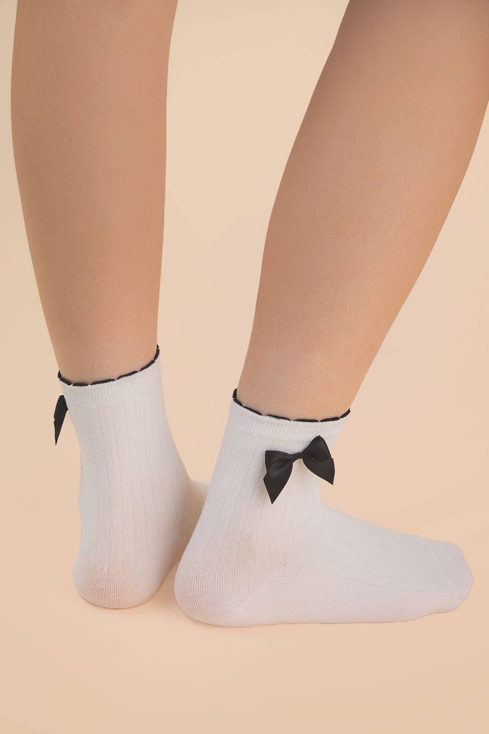 Side Bow Detail Ribbed Crew Socks: MAUVE