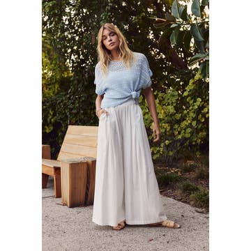 Off White Elongating Wide-Leg Elastic Cotton Pleated Flare Pants