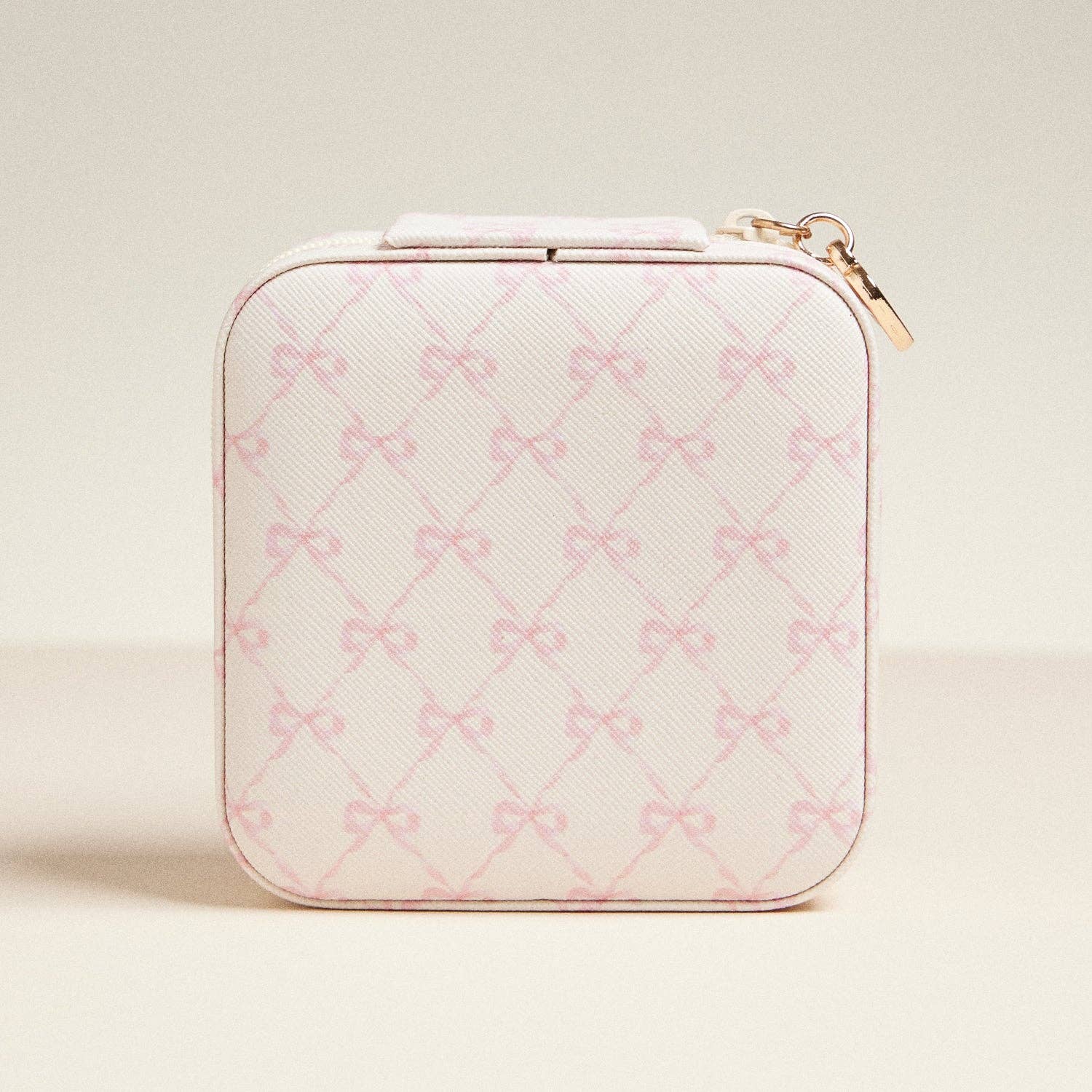 Bow Monogram Print Jewelry Box -Travel Size: Ivory / One / 5AC78043
