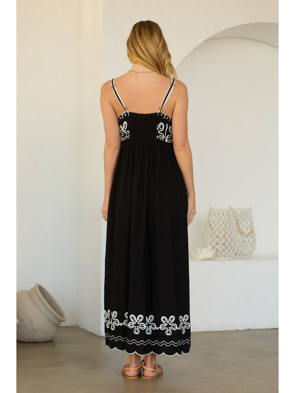 BLACK/IVORY Embroidered Maxi Dress with Contrast Detail