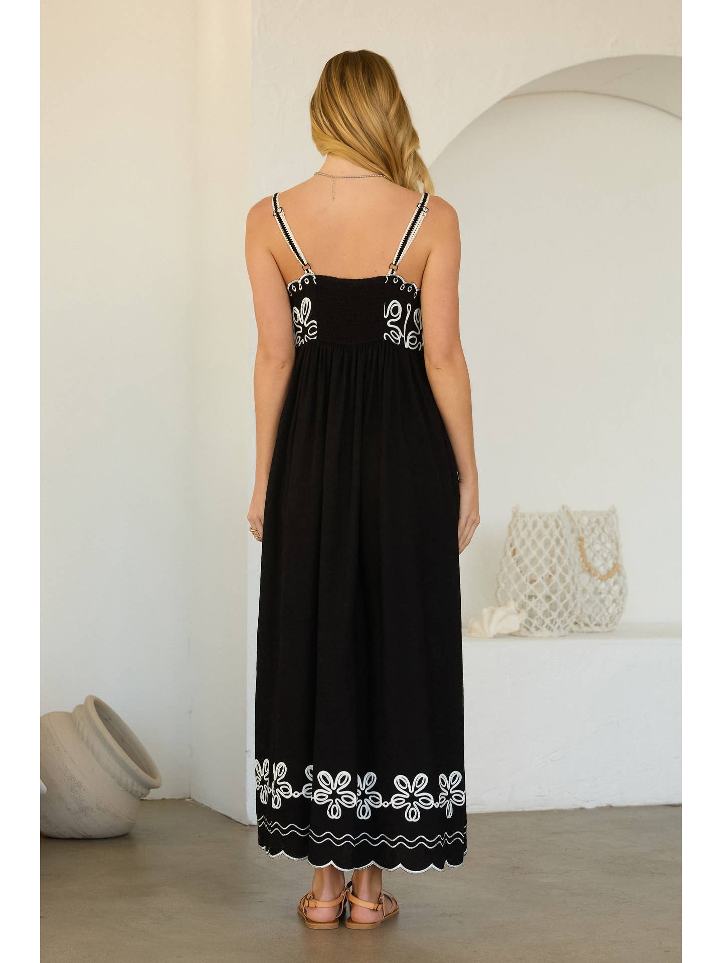 BLACK/IVORY Embroidered Maxi Dress with Contrast Detail