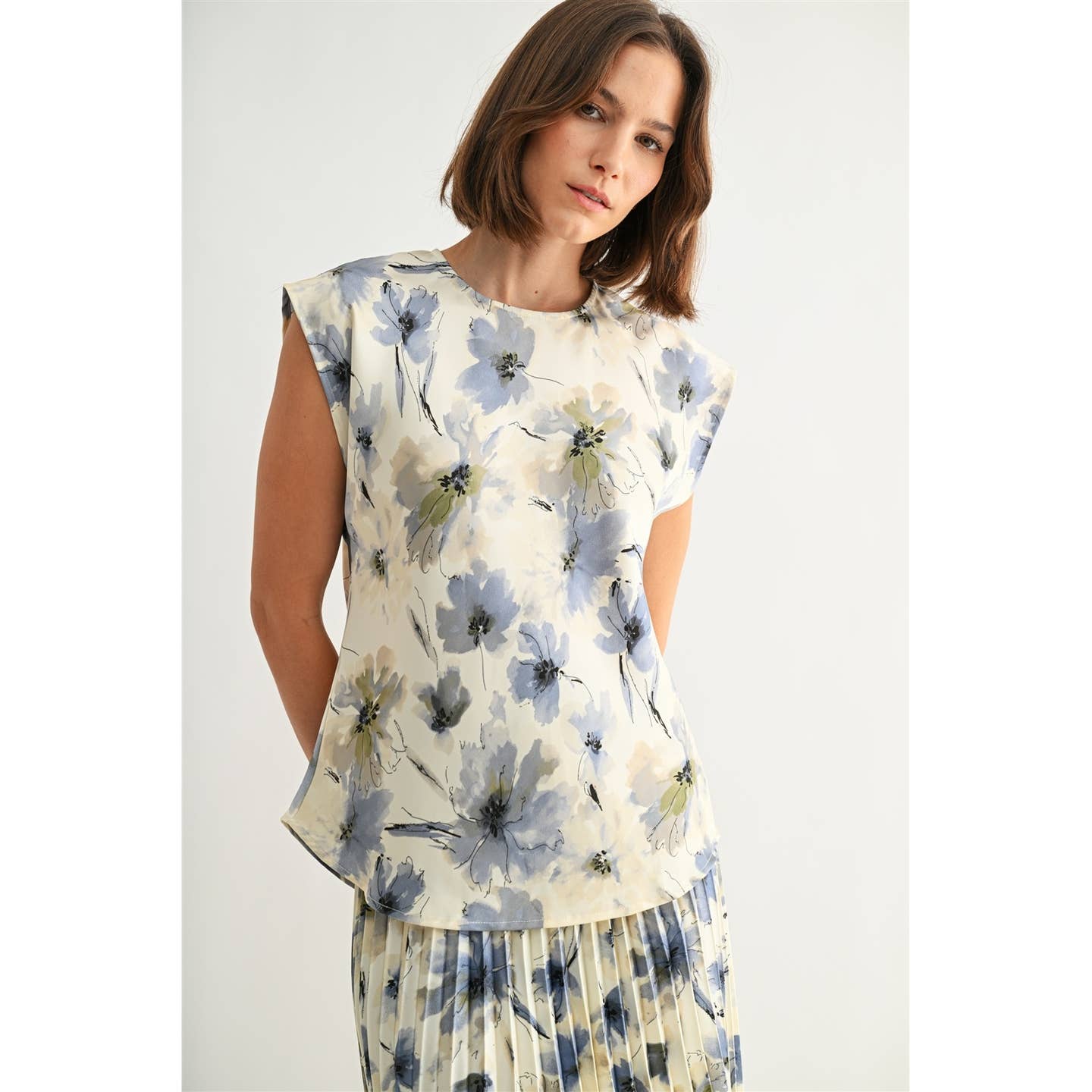 IVORY/BLUE Floral Satin Dolman Blouse and Skirt Set