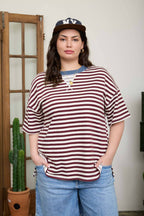 PLUS STRIPE COLORBLOCK DETAIL SHORT SLEEVE KNIT T-SHIRT : BURGUNDY MULTI