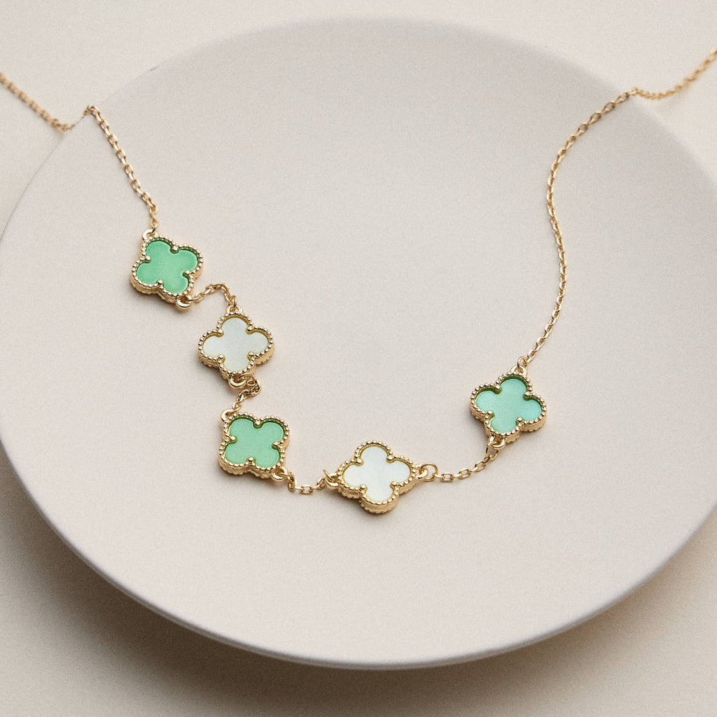 Gold Chain Necklace with Shell Inlay Charms: Black / One / 4SN11001