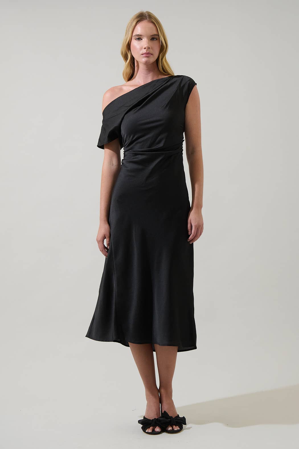 Rizzo Satin Off The Shoulder Midi Dress: Black