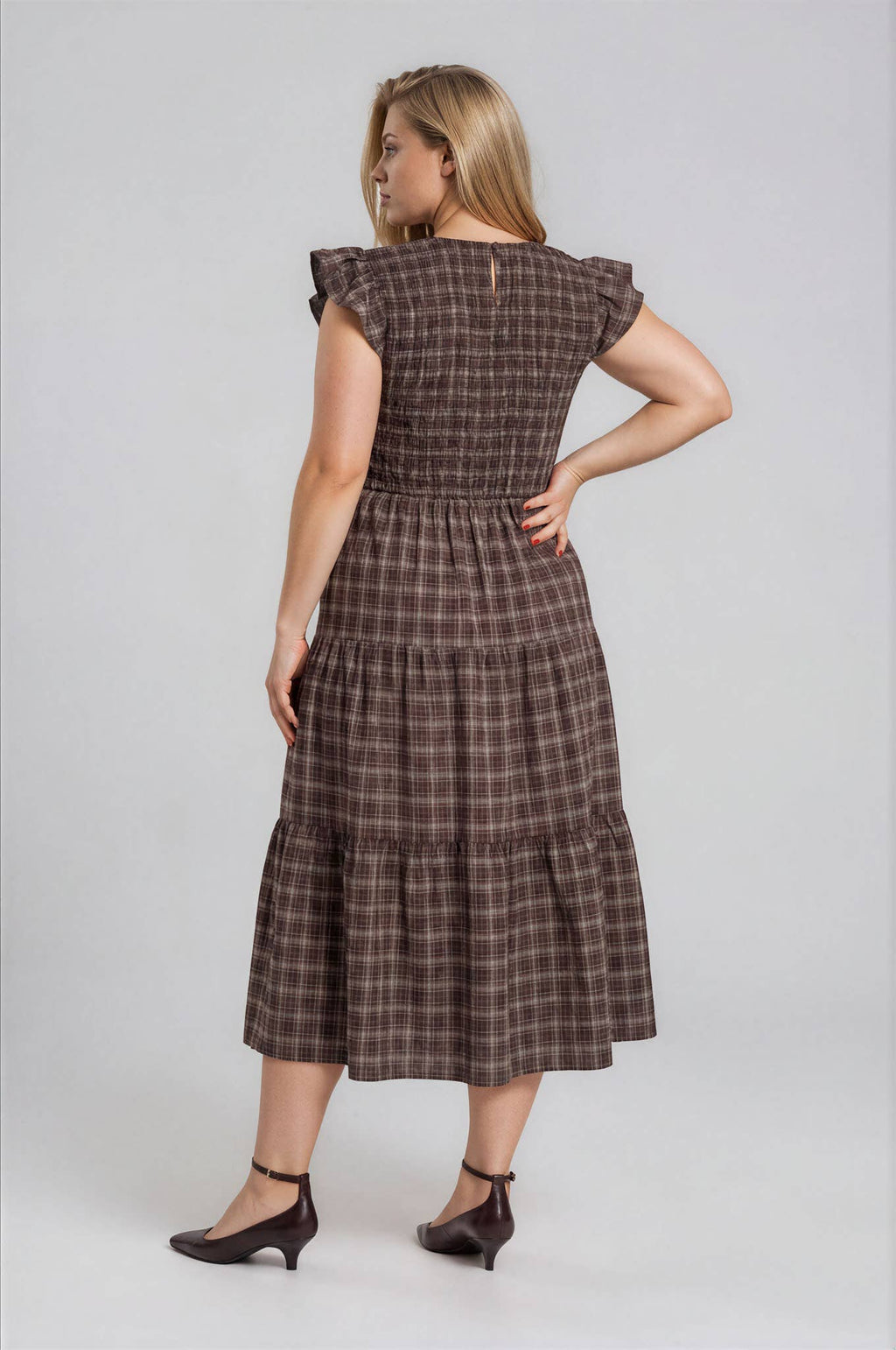 BROWN PLUS PLAID V NECK SMOCKED TIERED MIDI DRESS