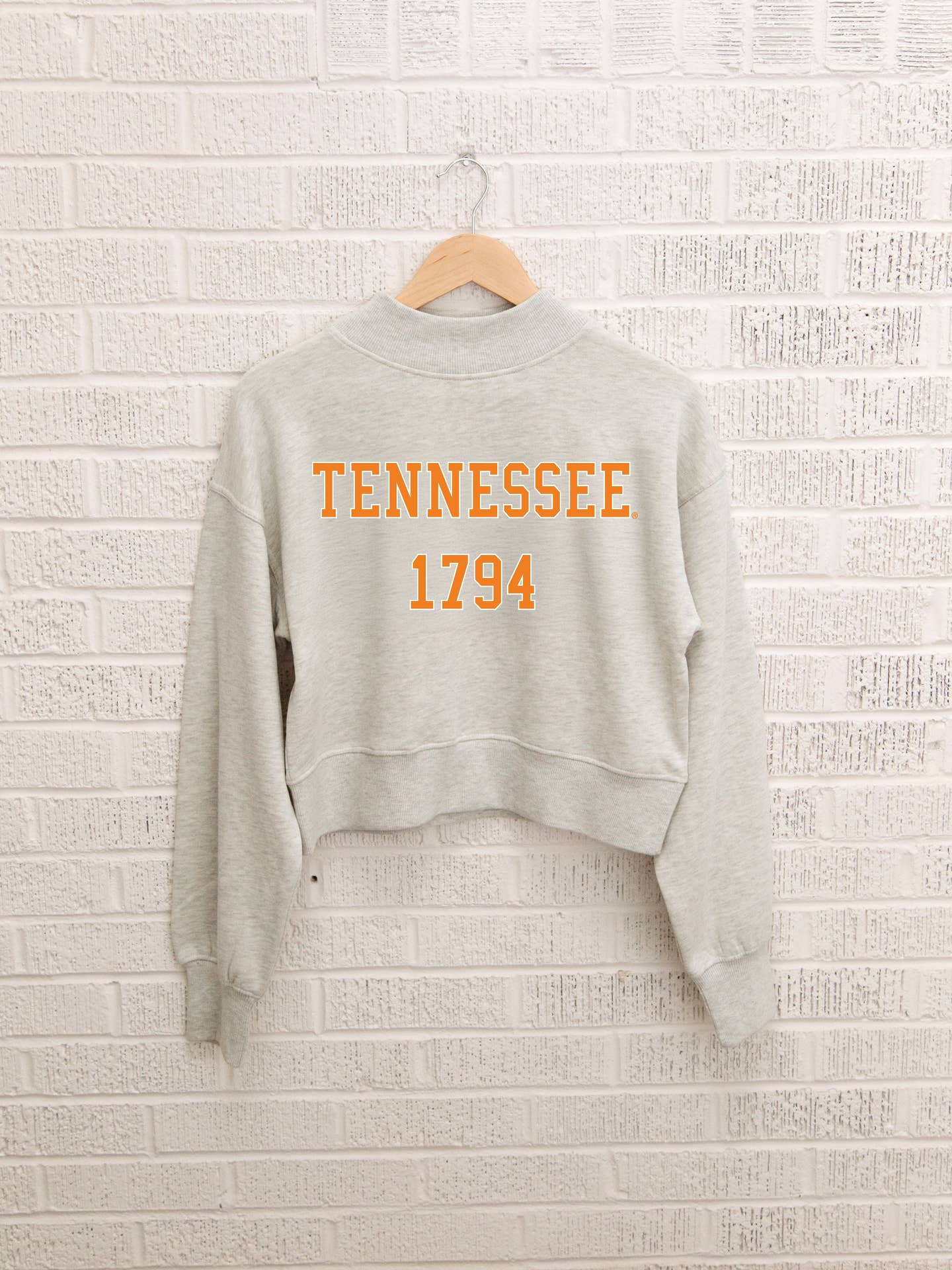 GREY TENNESSEE VOLS BLOCK PUFF INK MOCK NECK HI DIVE SWEATSHIRT