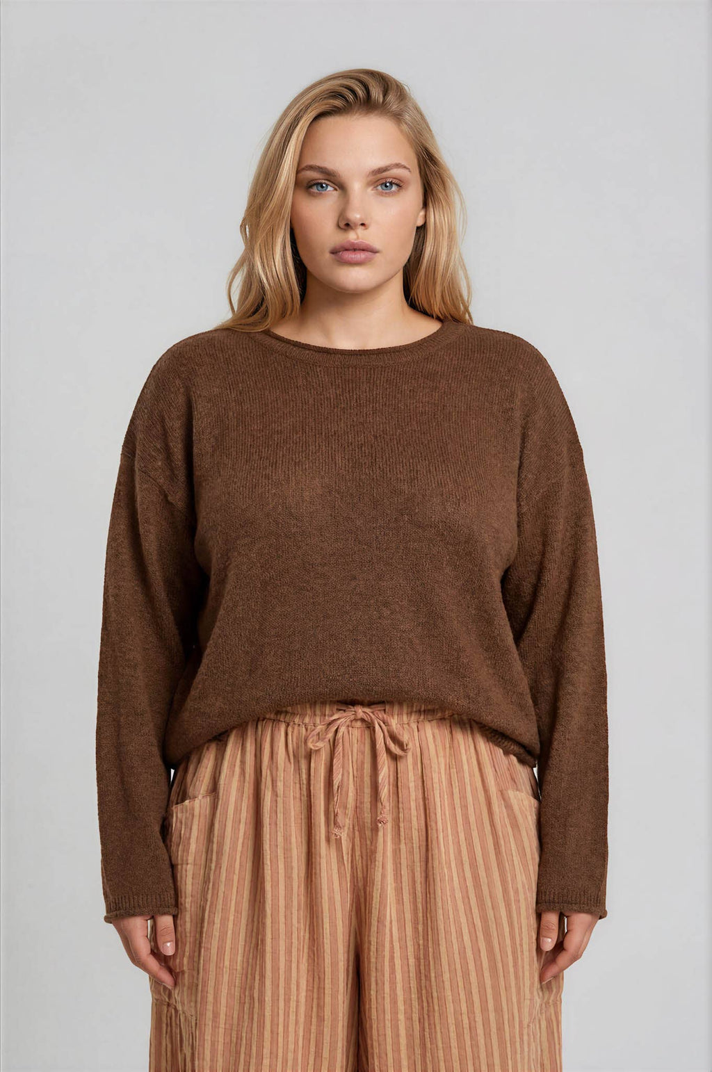 BROWN PLUS TEXTURED RAW EDGE LONG SLEEVE KNIT SWEATER