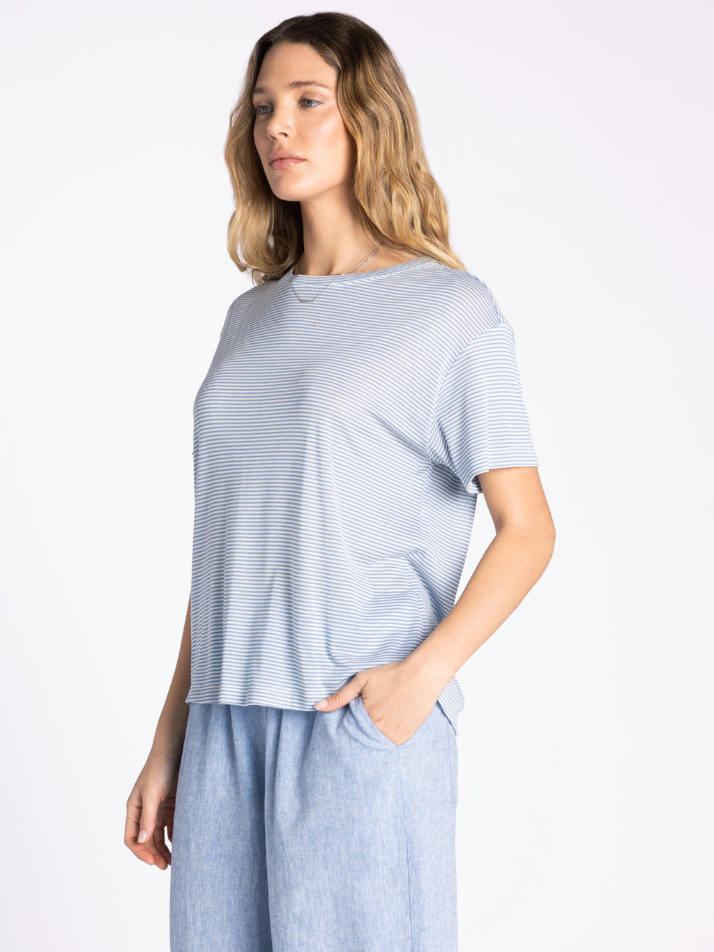 BLUE IVORY OPALITE TEE